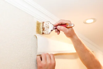 Pose de papier peint à Rimou — revêtements muraux et toiles de verre